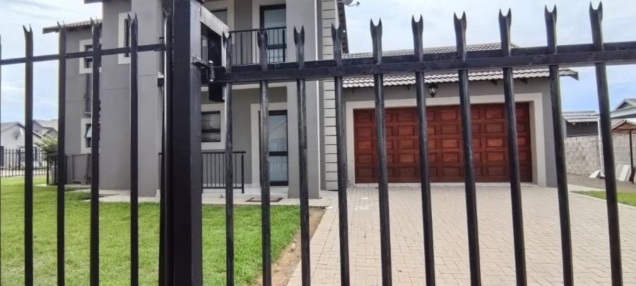 4 Bedroom Property for Sale in Arcata Estate Free State